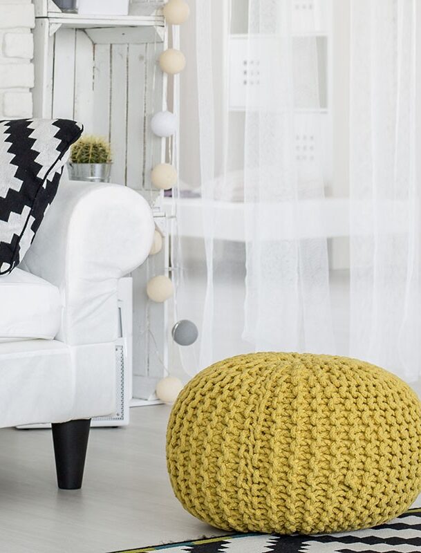 Snug City Red Knitted Pouffe Chunky Round Footstool Ottoman 100% Cotto