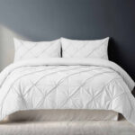 Pintuck Pinch Pleated Polycotton Duvet Cover And Pillowcases Set Bed Linen - Double - White