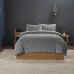 Ultra Soft Teddy Duvet Cover Set Daisy Embossed Cozy Fleece Bedding - Silver - Single
